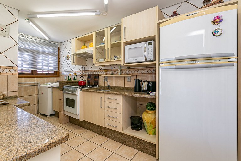 400m da Praia de Jurerê | Smart TV 50" #JA39