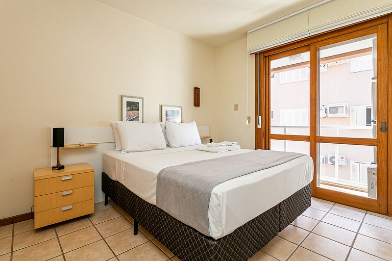 400m da Praia de Jurerê | Smart TV 50" #JA39