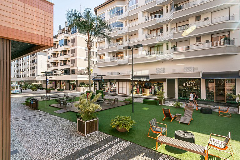 400m da Praia de Jurerê | Smart TV 50" #JA39