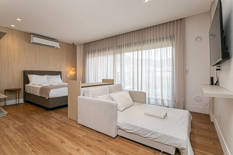 Modern Studio | 600MB | Pool & Gym #SG01