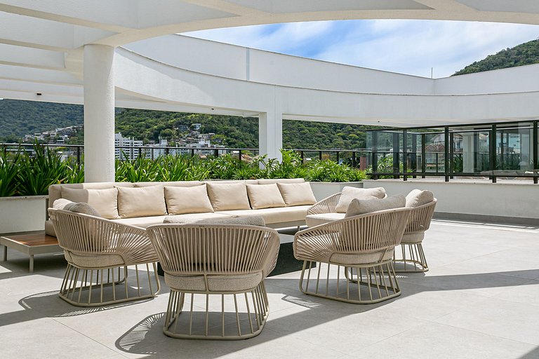 Modern Studio | 600MB | Pool & Gym #SG01