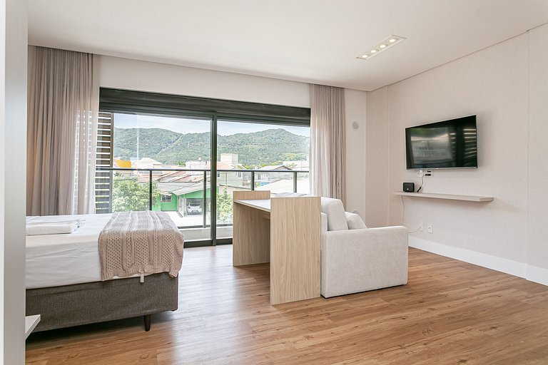 Modern Studio | 600MB | Pool & Gym #SG01