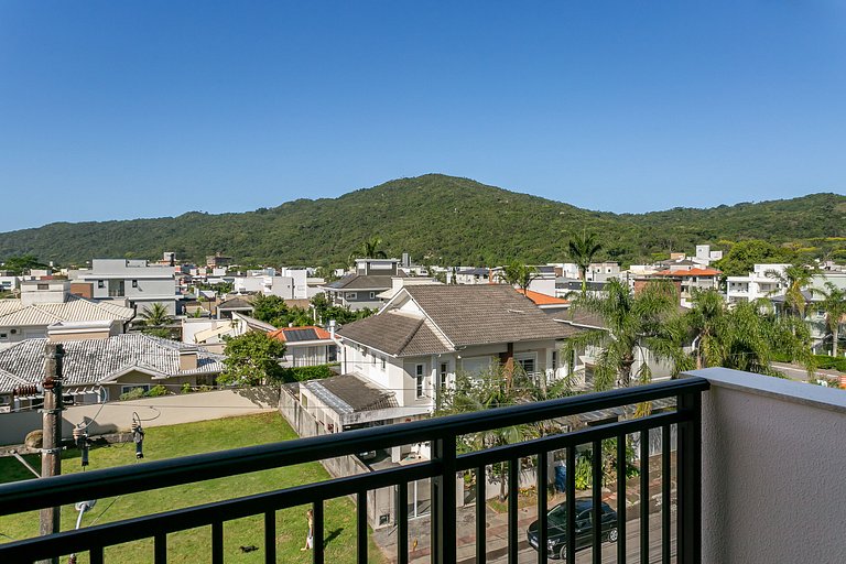 Wi-Fi 500 MB | Swimming Pool | 50" Smart TV #CHA14