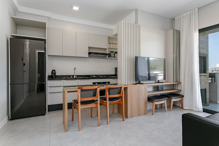 Wi-Fi 500 MB | Swimming Pool | 50" Smart TV #CHA14