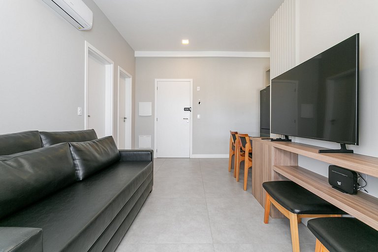 Wi-Fi 500 MB | Swimming Pool | 50" Smart TV #CHA14