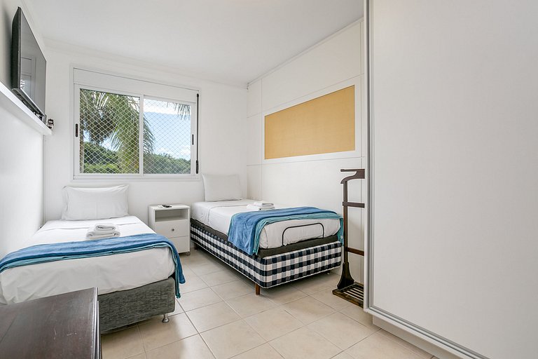 Pool in Jurerê | WI-FI 500MB #JA43