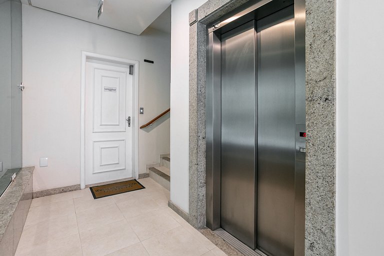 Pool in Jurerê | WI-FI 500MB #JA43