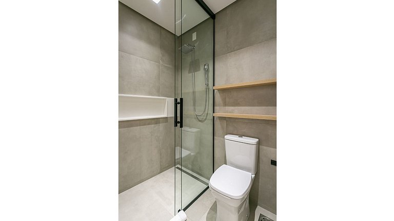 500MB | Rooftop Pool #SG02