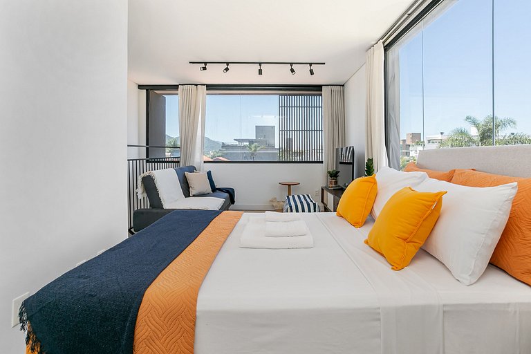 Pool | 50" Smart TV #CAMP17