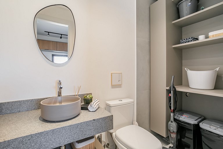 Pool | 50" Smart TV #CAMP17