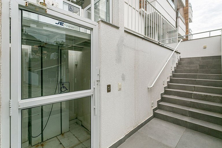 Excellent Location + 800MB Wi-Fi #TRINA10