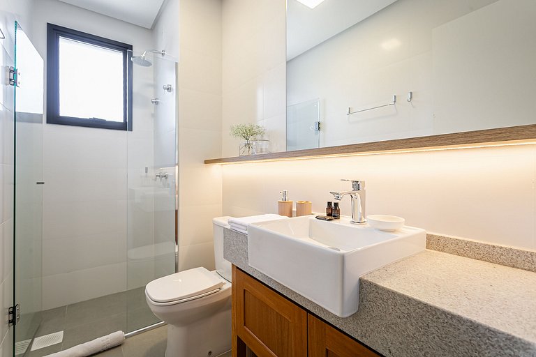 Modern Apartment | Rooftop with Pool #CHA16