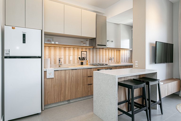 Modern Apartment | Rooftop with Pool #CHA16