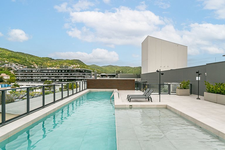 Rooftop with Pool | Technology Hub #SG04