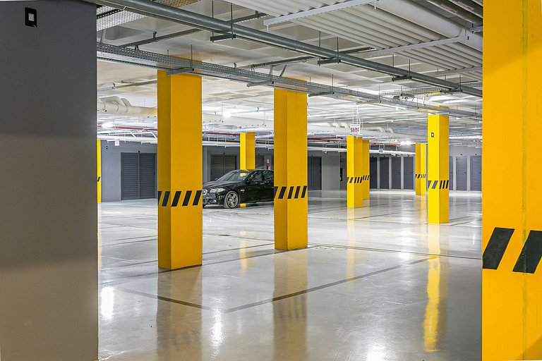 Rooftop with Pool | Technology Hub #SG04