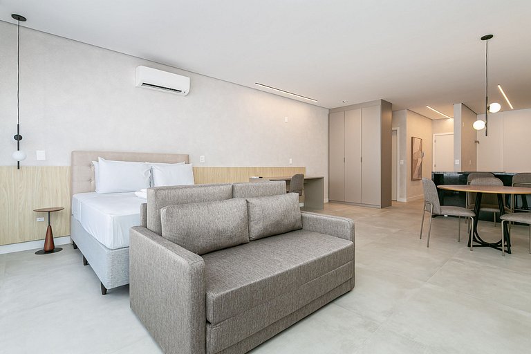 Next to the mall with rooftop pool | #SG05