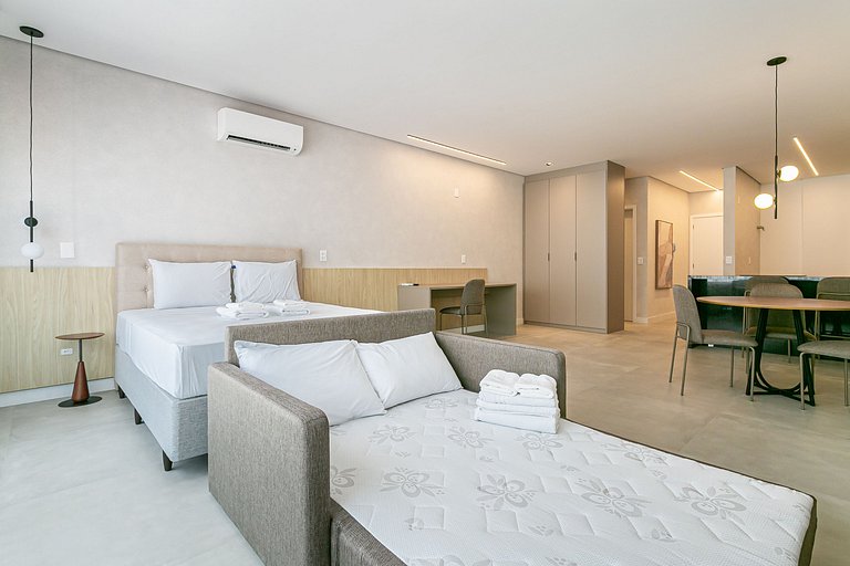 Next to the mall with rooftop pool | #SG05