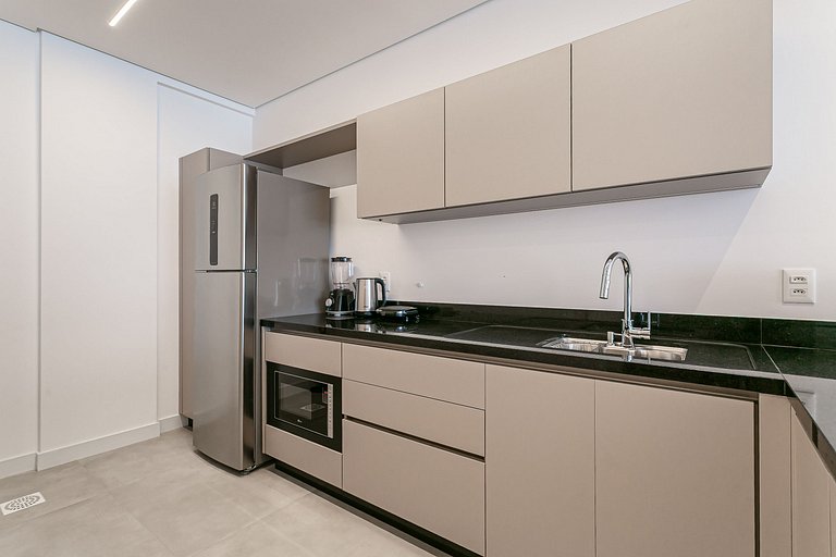 Next to the mall with rooftop pool | #SG05