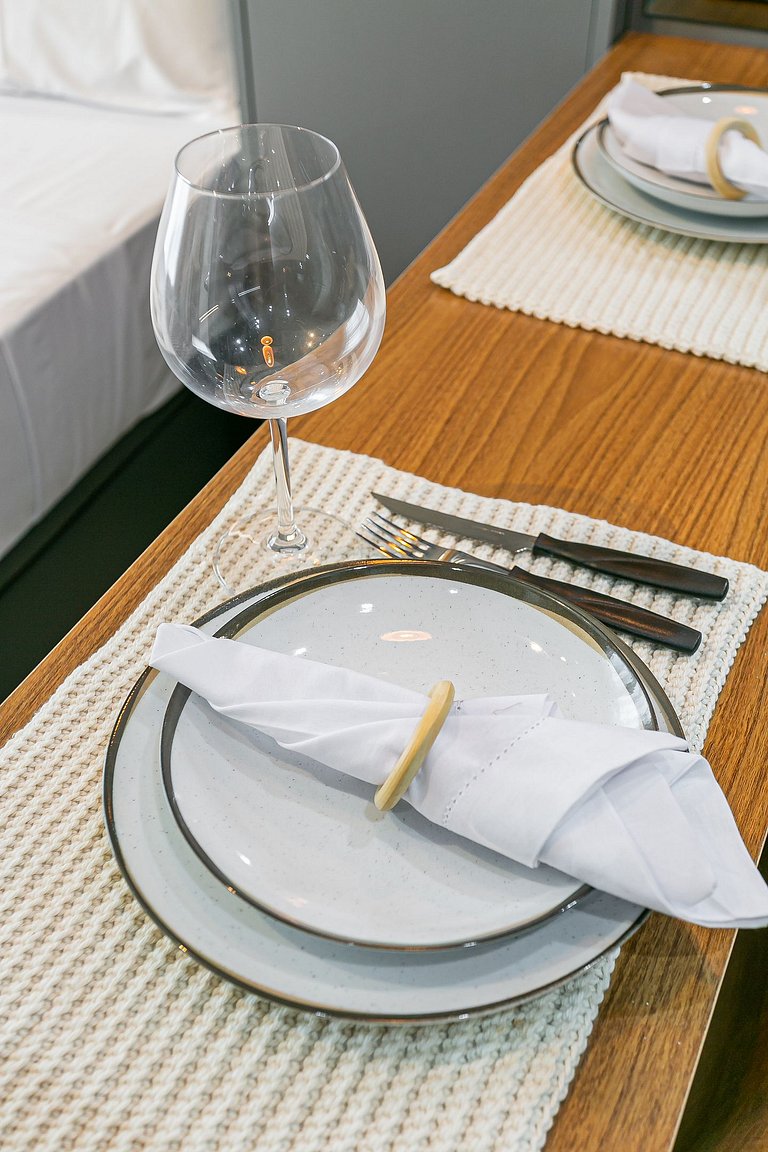 Studio moderno 400m UFSC | TV 50" #CARV06