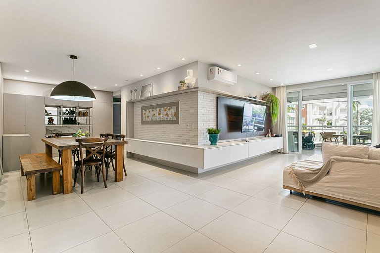 100m from the beach | 3 Suites plus Barbecue #CHA17