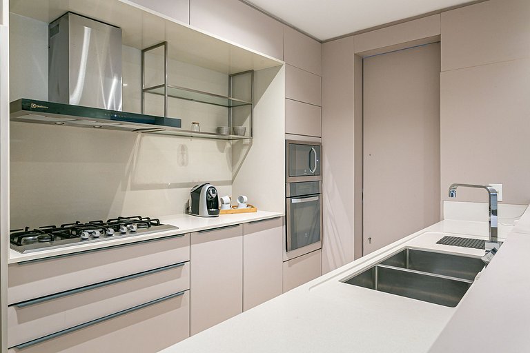 100m from the beach | 3 Suites plus Barbecue #CHA17