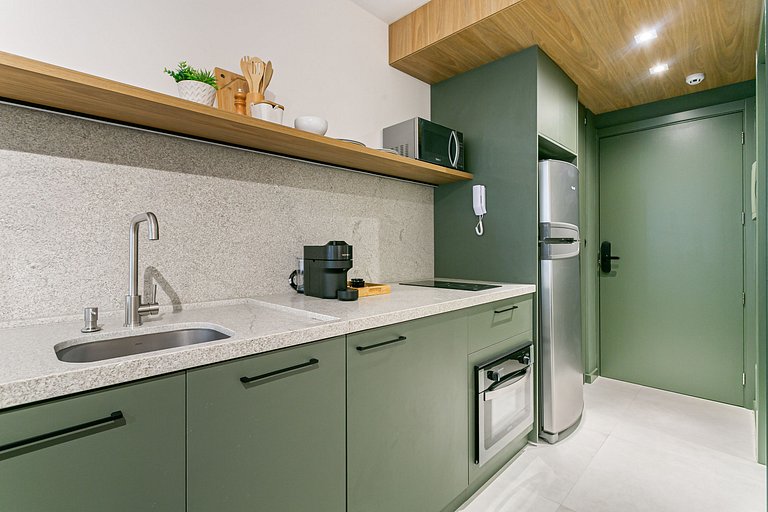 Pool plus 350MB Wi-Fi | 500m from the seafront #CA73D