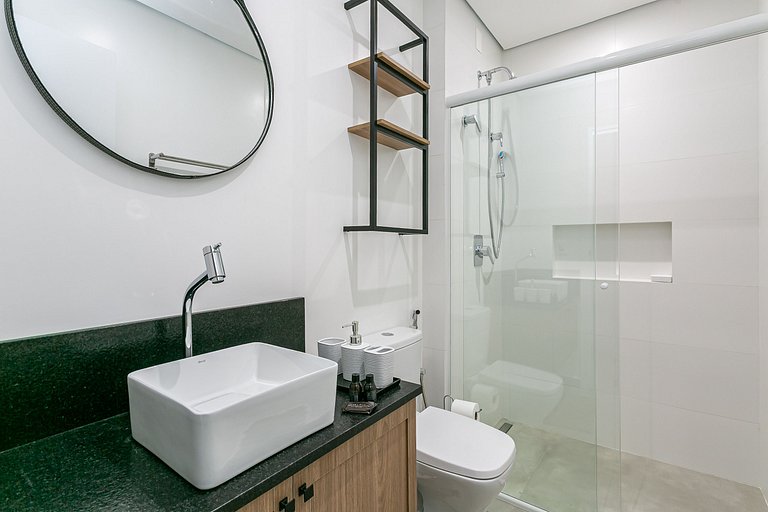 Rooftop Pool | 300MB | #SG08