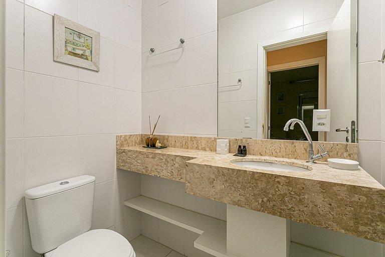 Pool | Comfort | Close to the Sea #CANA18D