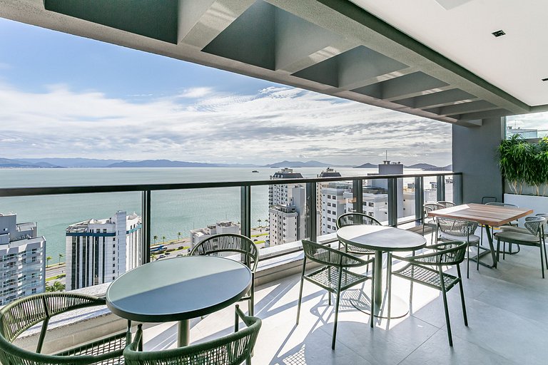 Modern Apartment | Pool + Sea View #RC01