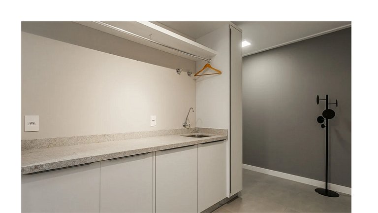 Piscina com Vista Mar | WIFI 200MB | Foodhall #TT405