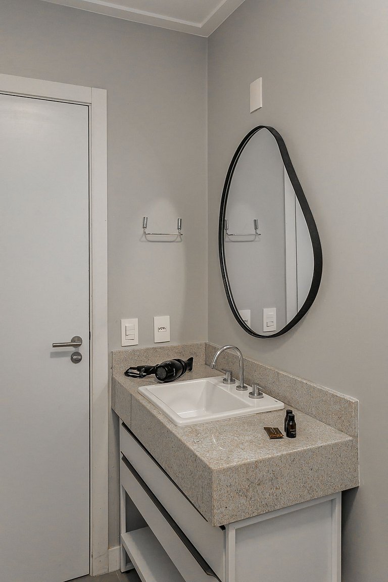 Pool with Sea View | 200MB WIFI | Foodhall #TT405