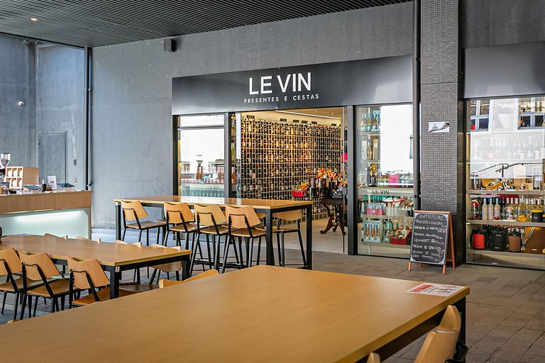 Pool with Sea View | 200MB WIFI | Foodhall #TT405