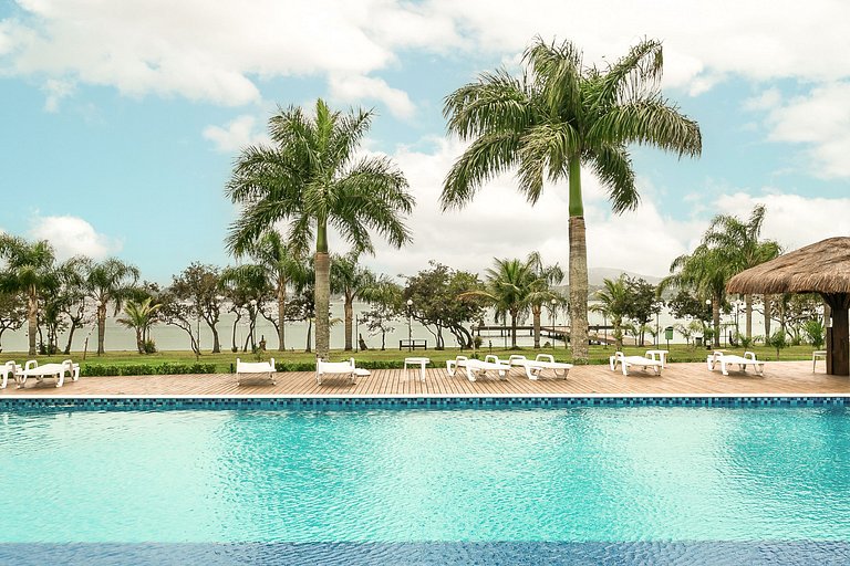 Gastronomy | Pool | Lagon Waterfront #LA12D