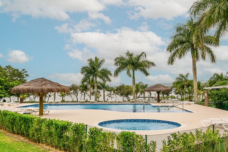 Gastronomy | Pool | Lagon Waterfront #LA12D