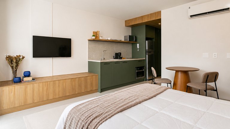 Pool plus 350MB Wi-Fi | 500m from the seafront #CA73D