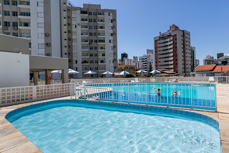 Apartamento 2 dormitórios ao lado do Shopping Beira Mar