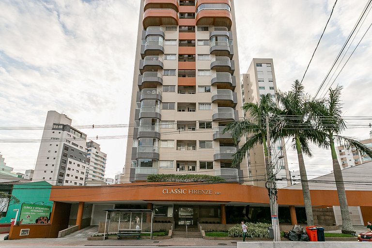 Bem localizado no Centro de Florianópolis #CA56