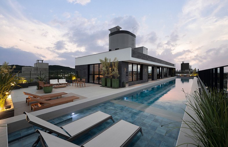 Rooftop com piscina em Jurerê Internacional #JA12